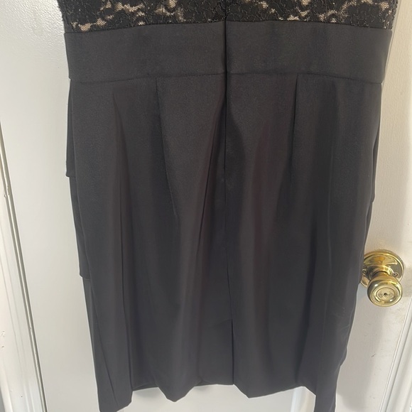 Connected women’s black sleeveless dress - Picture 7 of 10